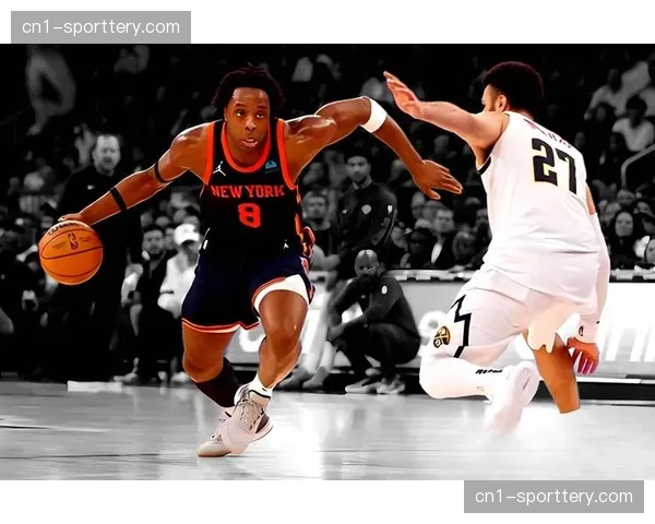 马刺高位挡拆配合默契 文班亚马策应传球激活全队进攻体系